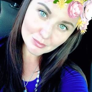 Meet your Posher, Felisha